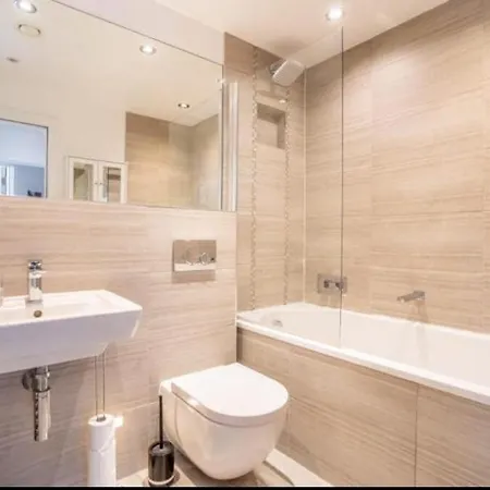 Centre With Parking Апартаменты